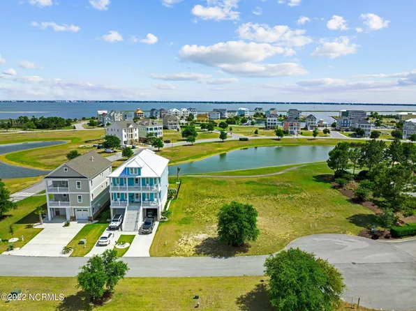 105 Marshland Circle, Newport, NC 28570