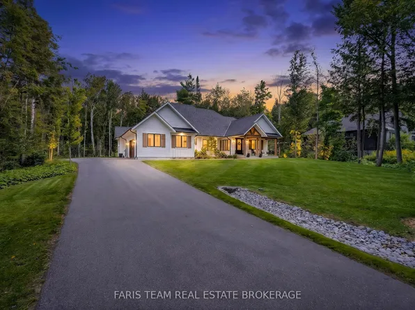 56 Marni Ln, Springwater, ON L0L 2K0