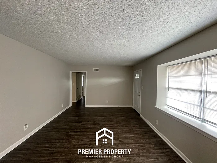 Building Photo - 5124 Craigmont Dr