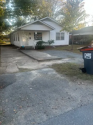 202 W 26th Ave — Photo 1