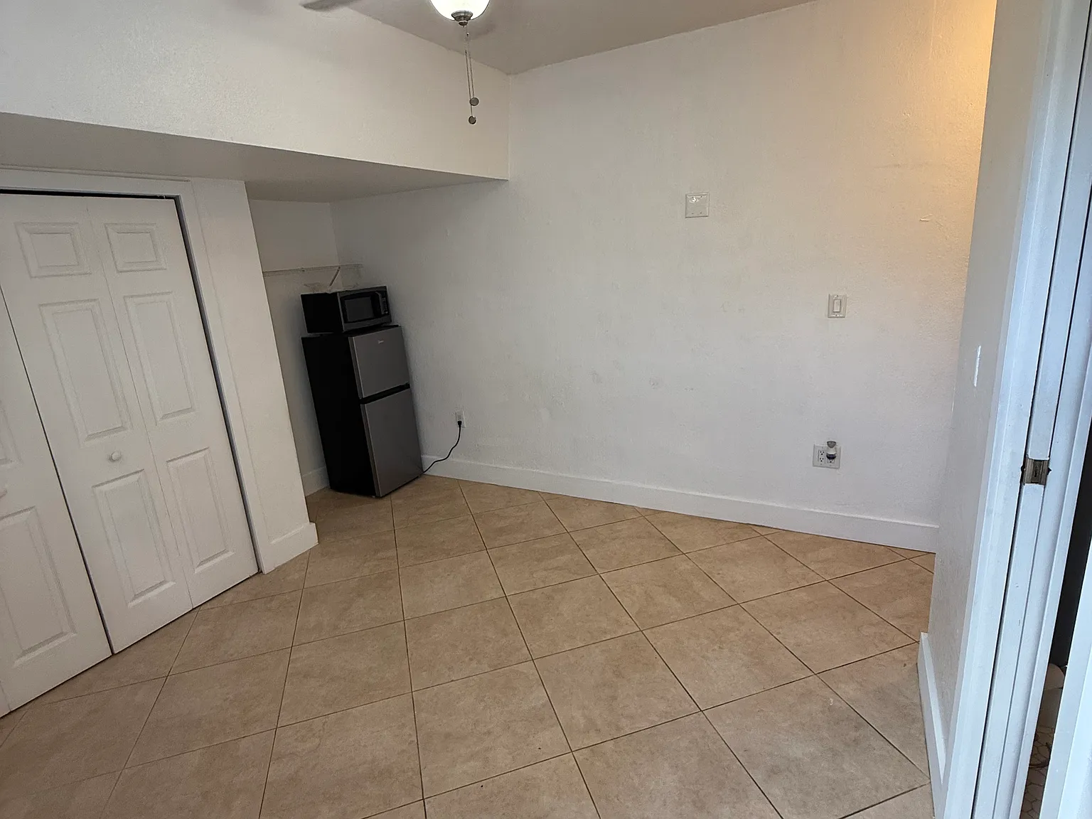 9970 SW 20th St — Photo 4