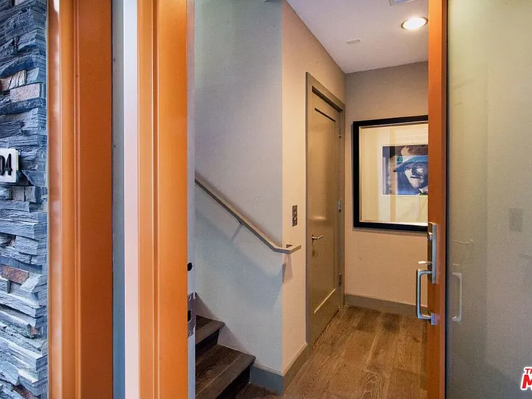 1217 Horn Ave #104 — Photo 7