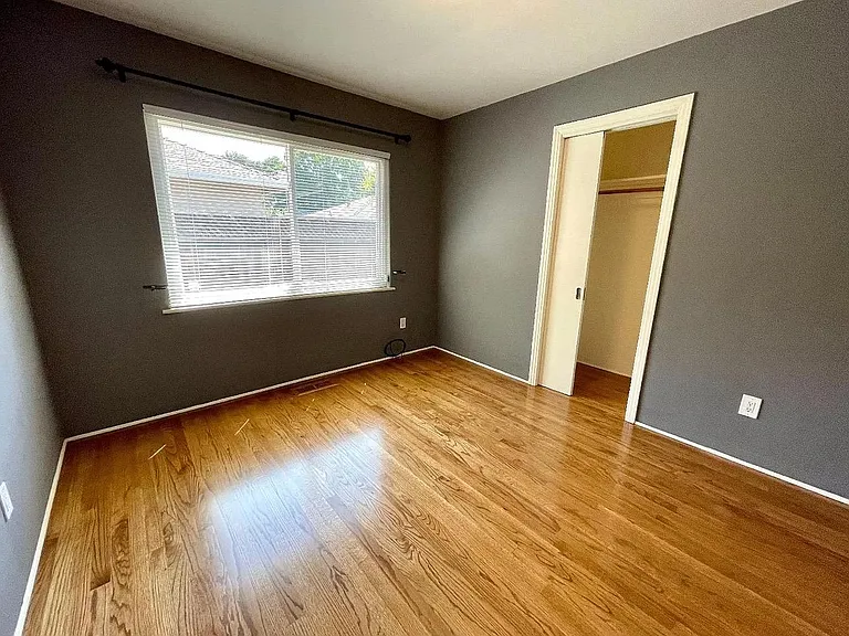 621 S 13th St — Photo 31