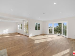 6539 Cahuenga Ter, Los Angeles, CA 90068