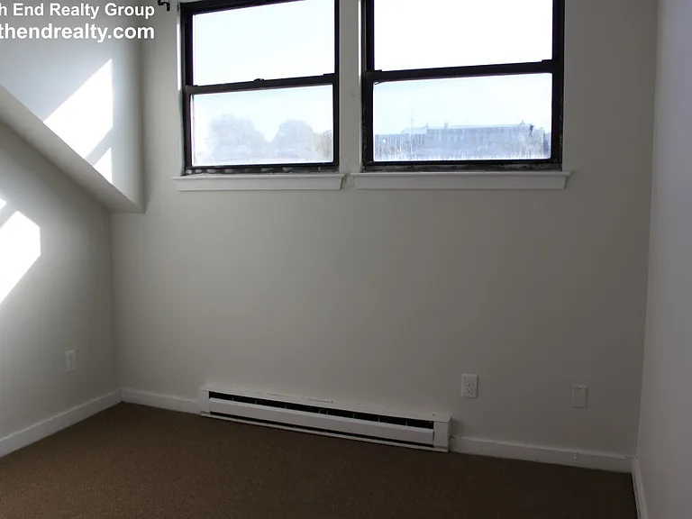 483 E Broadway #8 — Photo 10