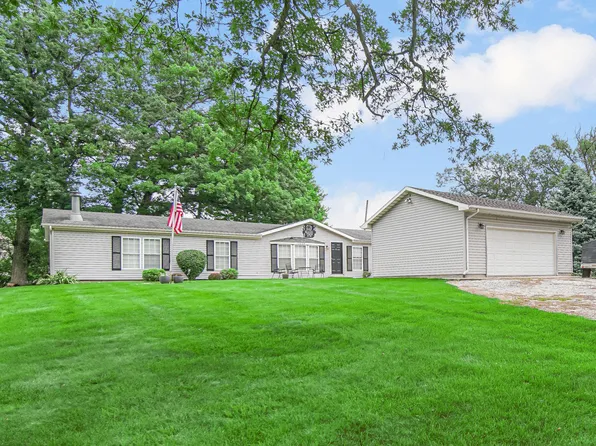 13935 Huseman St, Cedar Lake, IN 46303