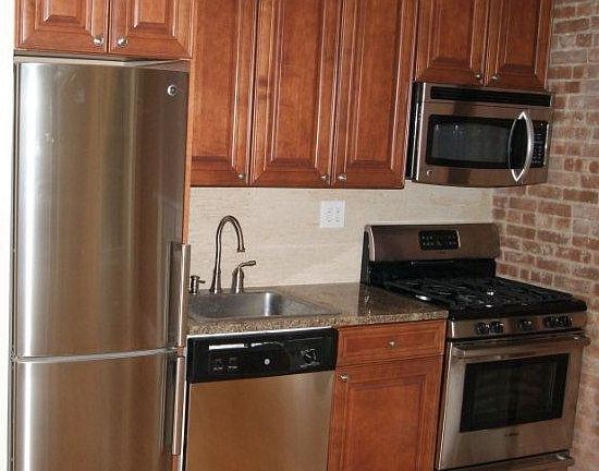 4th image of 40 Morton St #15