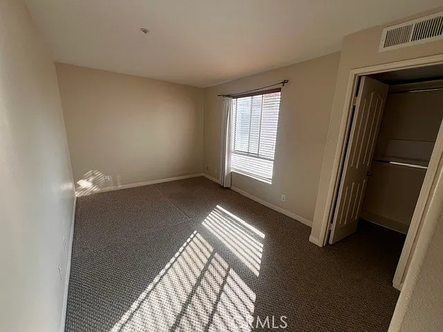 301 Diamond St #B — Photo 17