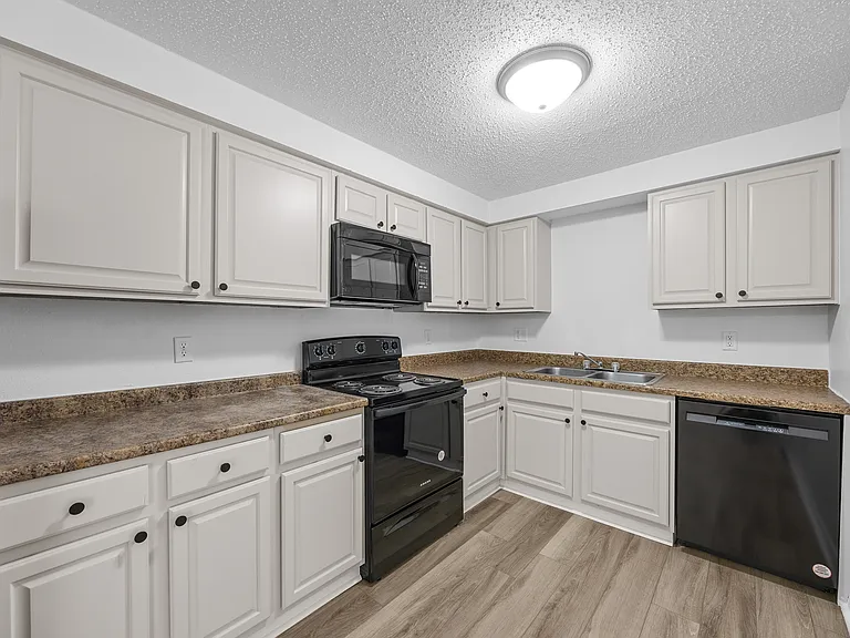 Grand Vision Apartments at Kirkwood — Photo 4