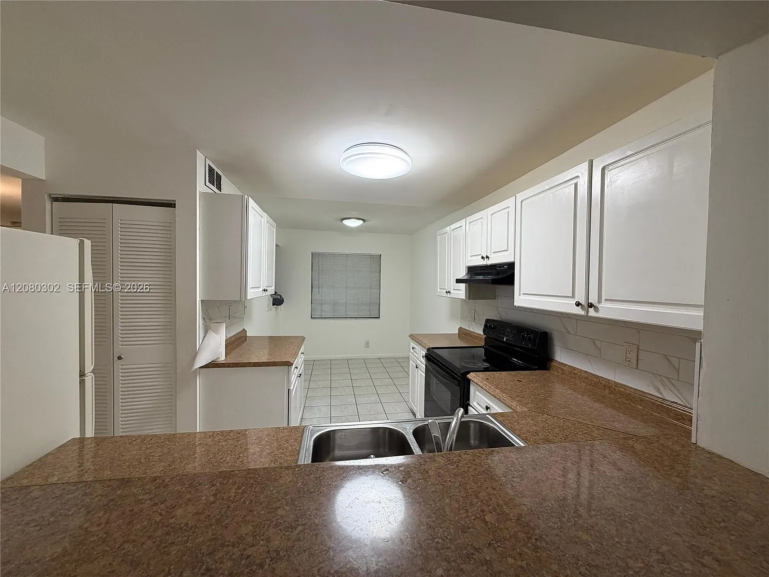 Saxon Woods North Condo — Photo 3