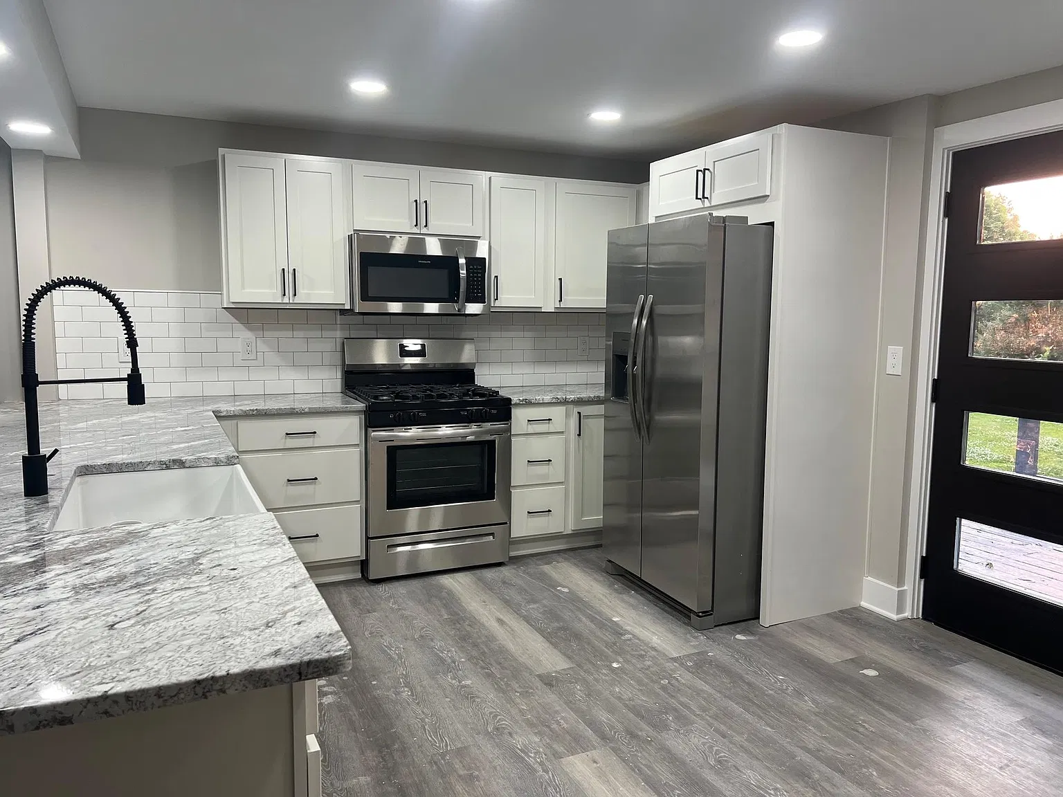 37384 Detroit Rd — Photo 2