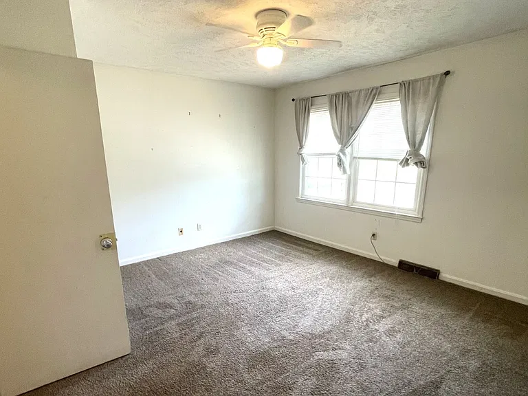 6209 Tindal St #4 — Photo 4