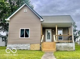 120 W Warren St, Mitchell, IN 47446
