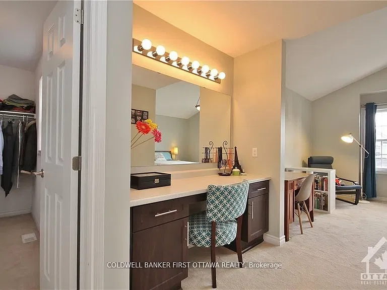 505 Bretby Cres — Photo 13