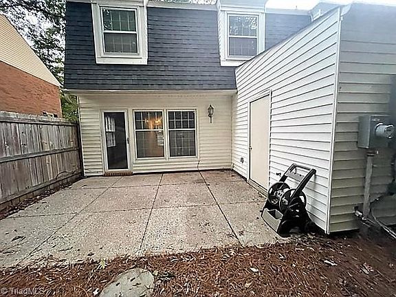 2nd image of 3309 Regents Park Ln Unit G