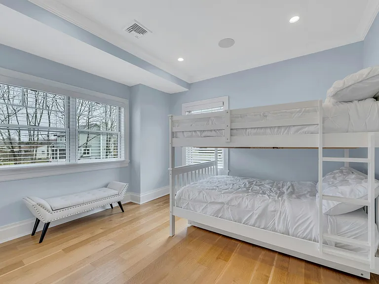 165 Marine Pl — Photo 20