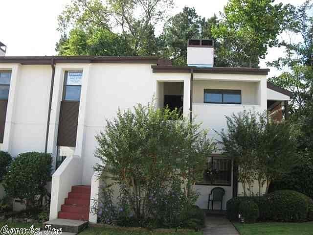 1st image of 301 Kings Row Dr APT 412