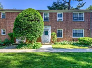 176 Pinewood Rd APT 41, Hartsdale, NY 10530