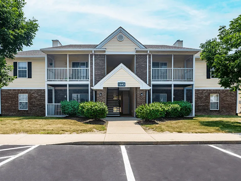 Barton Farms Apartments and Duplexes — Photo 11
