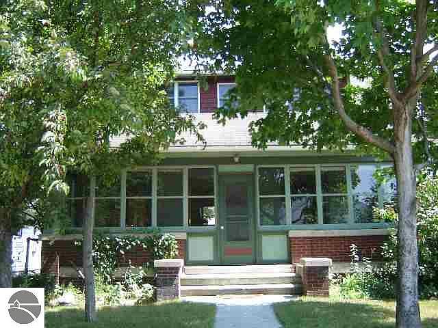 1st image of 13 N Benzie Blvd