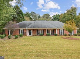 385 Saddle Creek Cir, Roswell, GA 30076