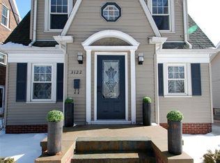 3122 N Sheridan Rd, Peoria, IL 61604