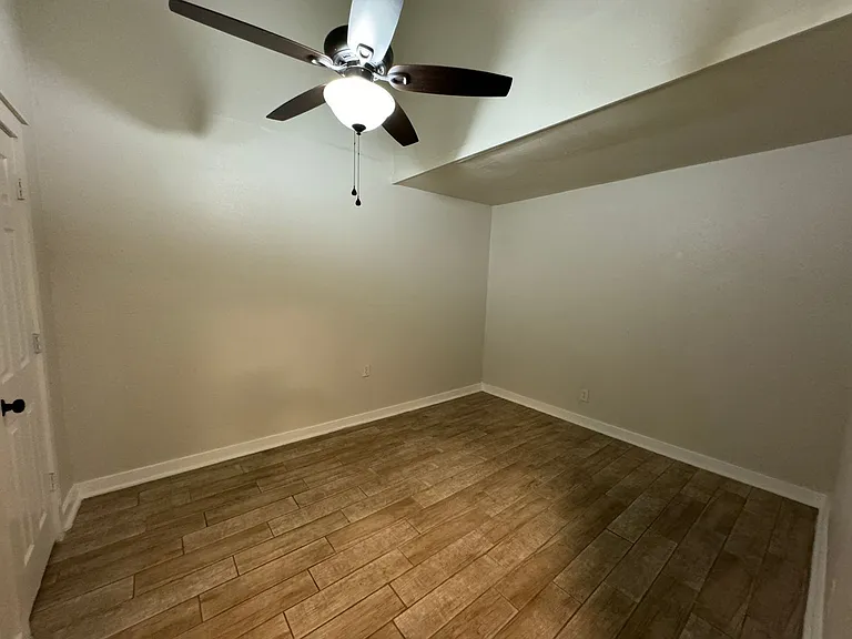 2316 Andover Dr — Photo 12
