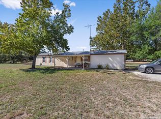 1411B Democrat St, Blanco, TX 78606