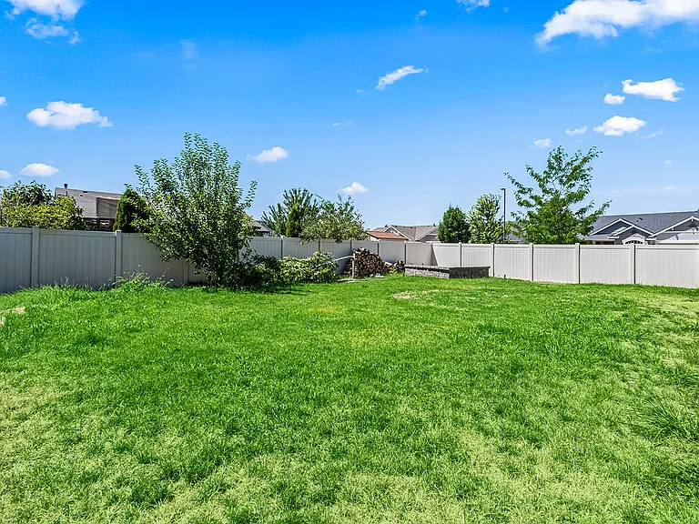5983 W Los Flores Dr — Photo 15