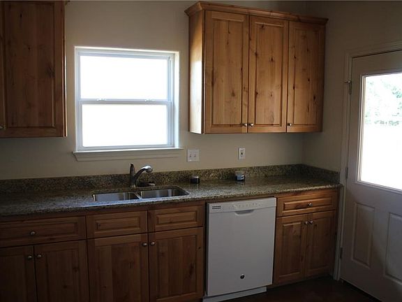 4th image of 307 3rd Ave Unit A