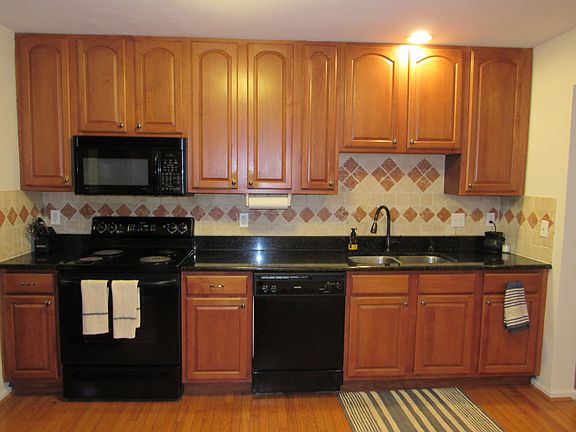 Upgraded soft-close cabinets