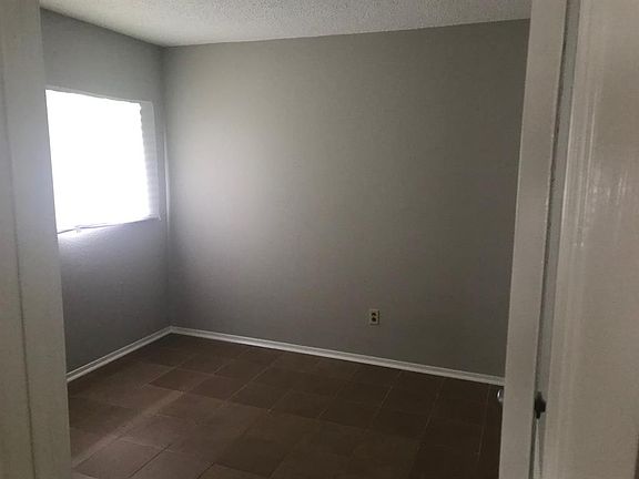 5th image of 13906 Clear Forest Dr