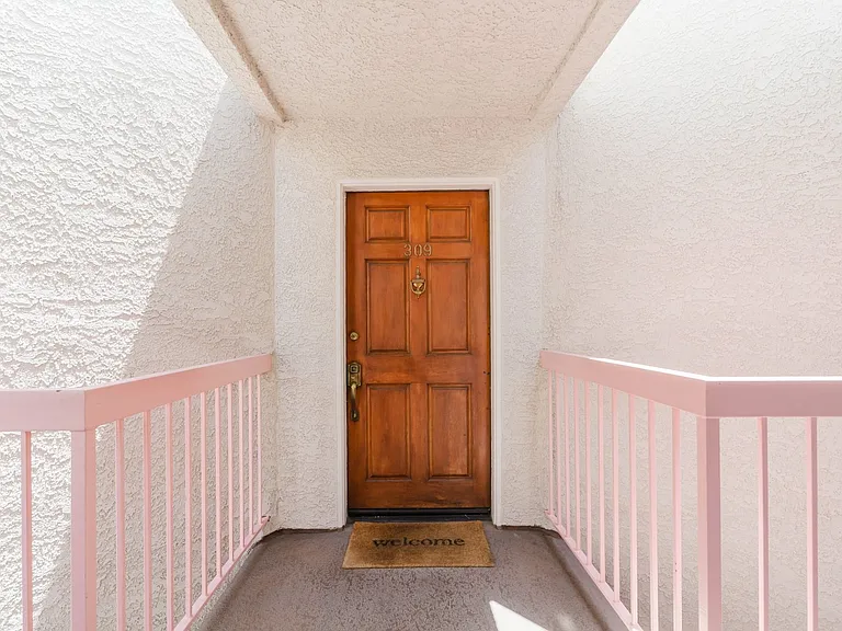 345 N Jackson St #309 — Photo 5