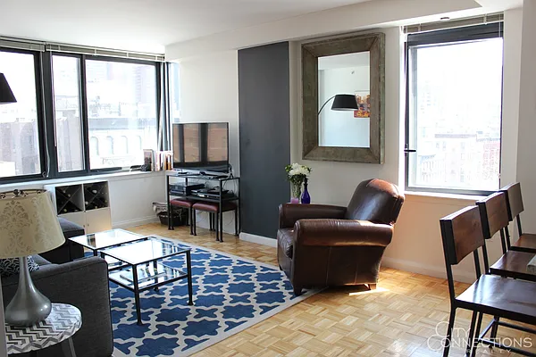 Rented by City Connections Realty | media 17