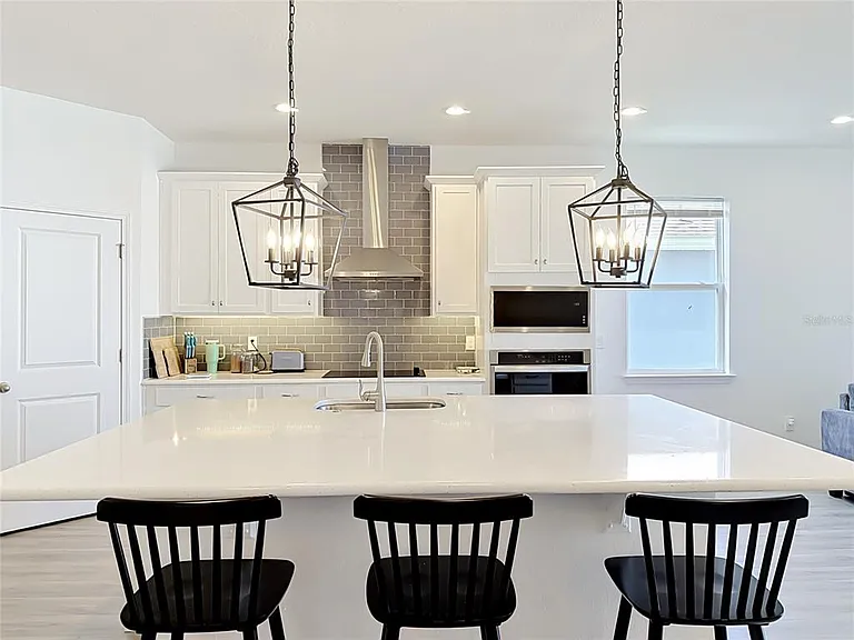4485 Davos Dr — Photo 22