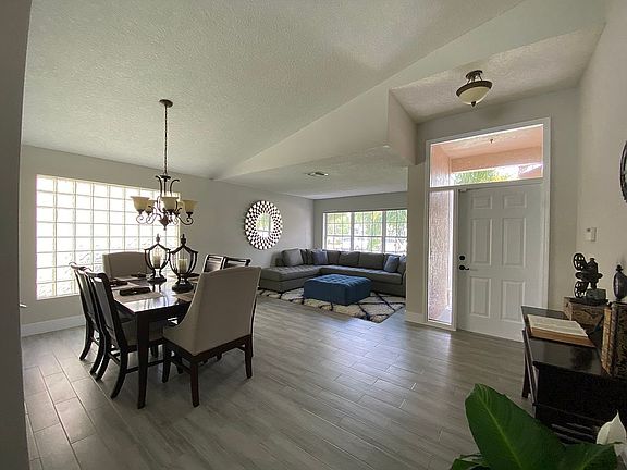 3rd image of 18007 SW 12th Ct