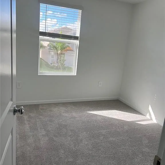 19550 Fairhill Ct — Photo 7