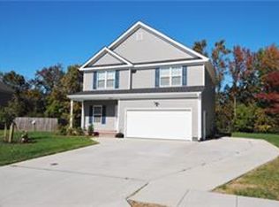 1049 Robert Welch Ln, Chesapeake, VA 23320