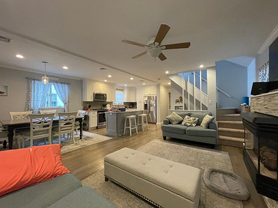 1st image of 42 Trenton Ave
