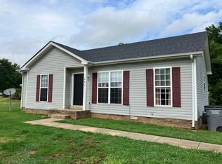 801 Carbondale Dr, Oak Grove, KY 42262