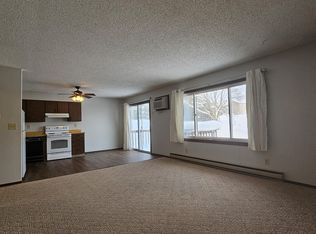 2755 Summer Dr #3, Dubuque, IA 52002