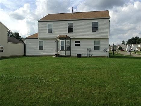 2nd image of 189 Bexhill Dr