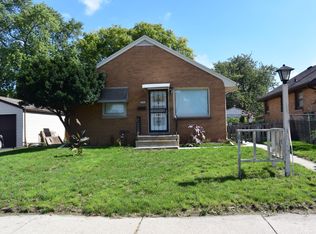 5960 N 80th St, Milwaukee, WI 53218
