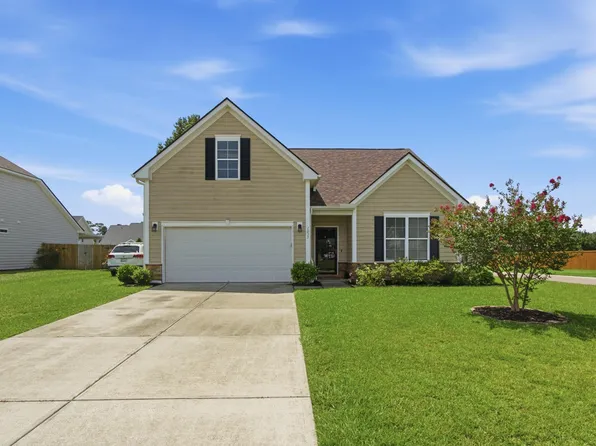 1037 Bridlewood Farms Pkwy, Ridgeville, SC 29472