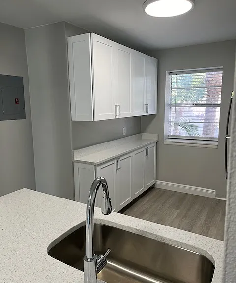 Spring Lake Apartments — Photo 179