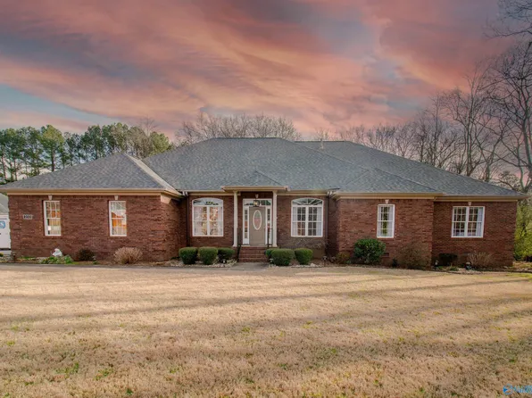 232 Kelsey Lynn Ln, Huntsville, AL 35806