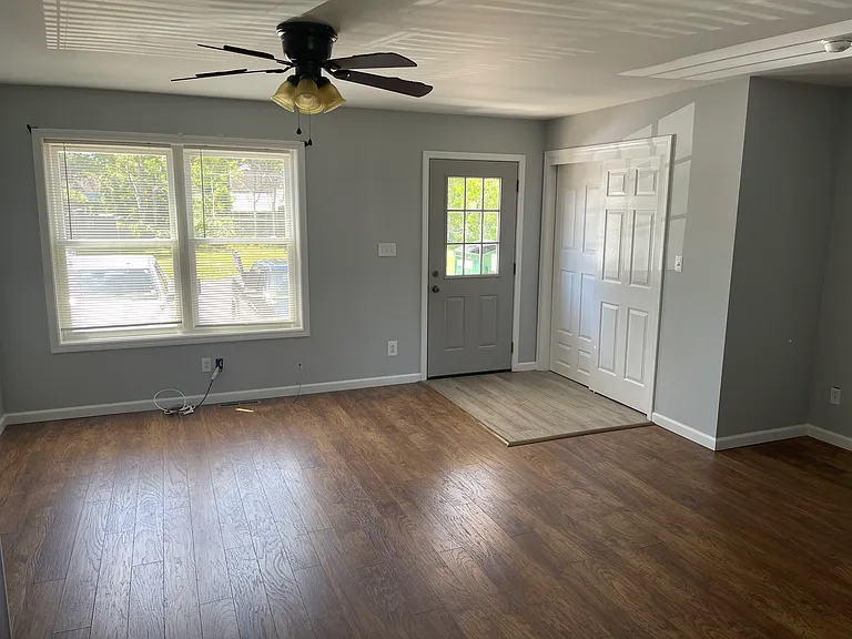 7331 E Main St #6-7-9 — Photo 3
