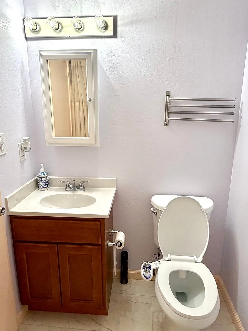 Beautiful Furnished Bedroom With Walk-In Closet In Fremont (94536) — Photo 2