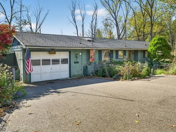 21 Fox Hill Rd, Frankford Twp., NJ 07826