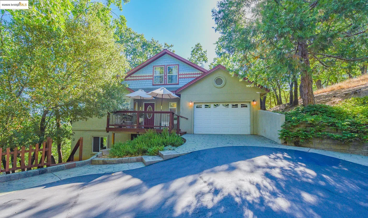 21169 Crystal Falls Dr photo 1
